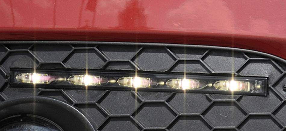 Lit luci diurne Scirocco con cablaggio+centralina per Rieger paraurt