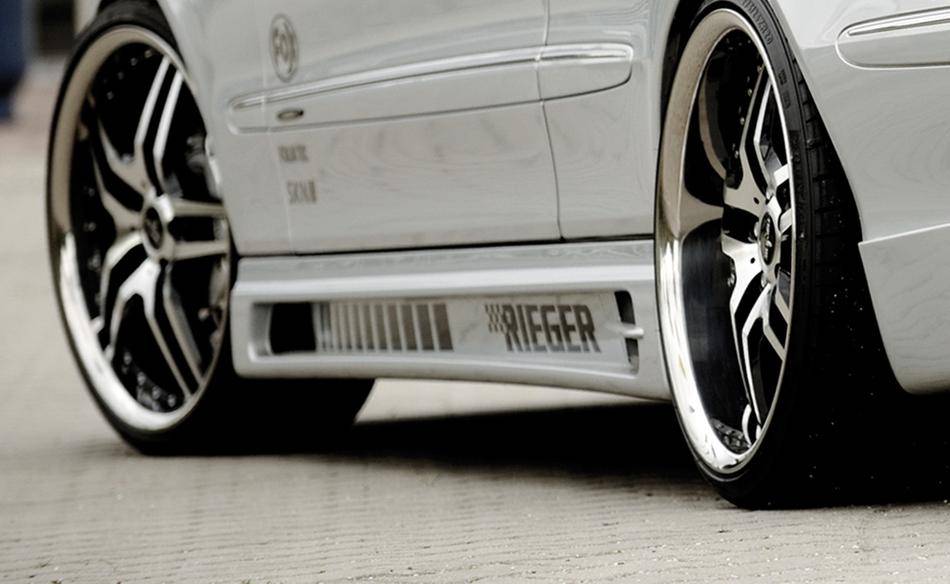 sottoporta dx.Rieger MERC.CLK Coupe/Cabrio incl.rete con prese aria