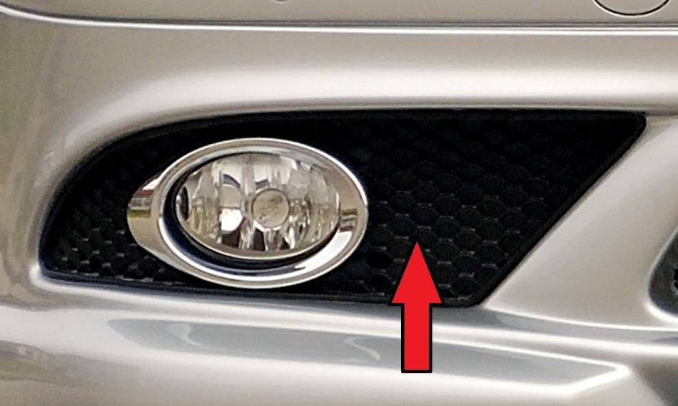 Alloggiamento fendinebbia dx.MERC CLK W209