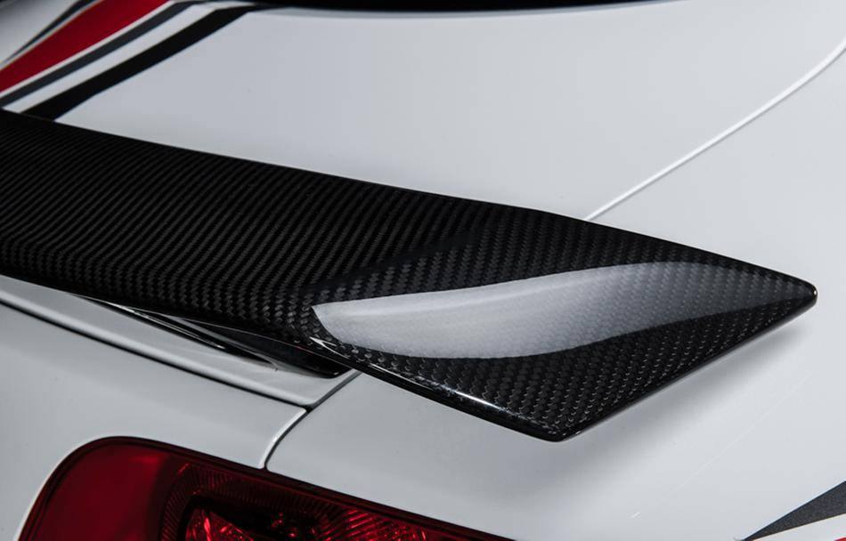 Alettone post Audi R8 in carbonio supporti in GFK