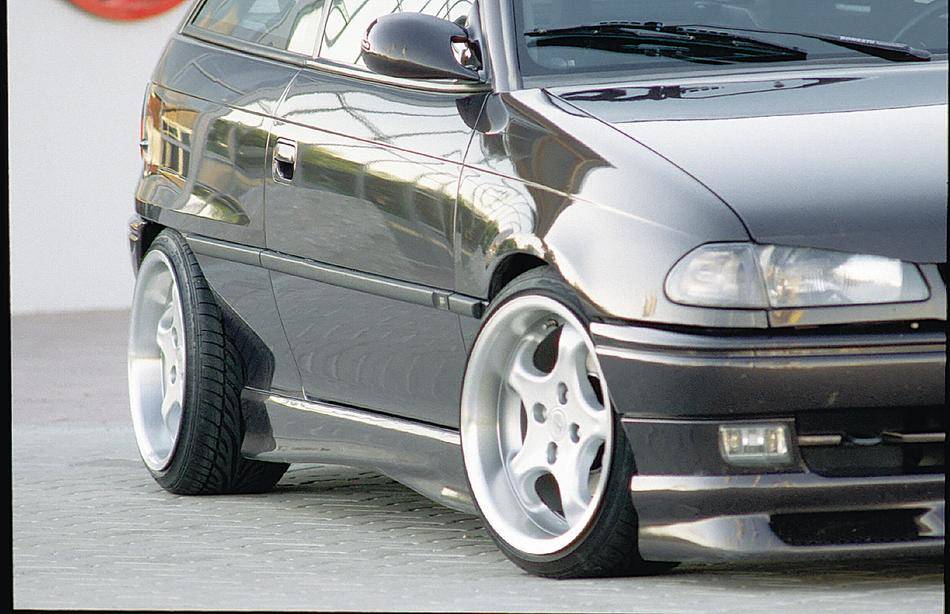 sottoporta sx.Rieger ASTRA F 3/5-porte