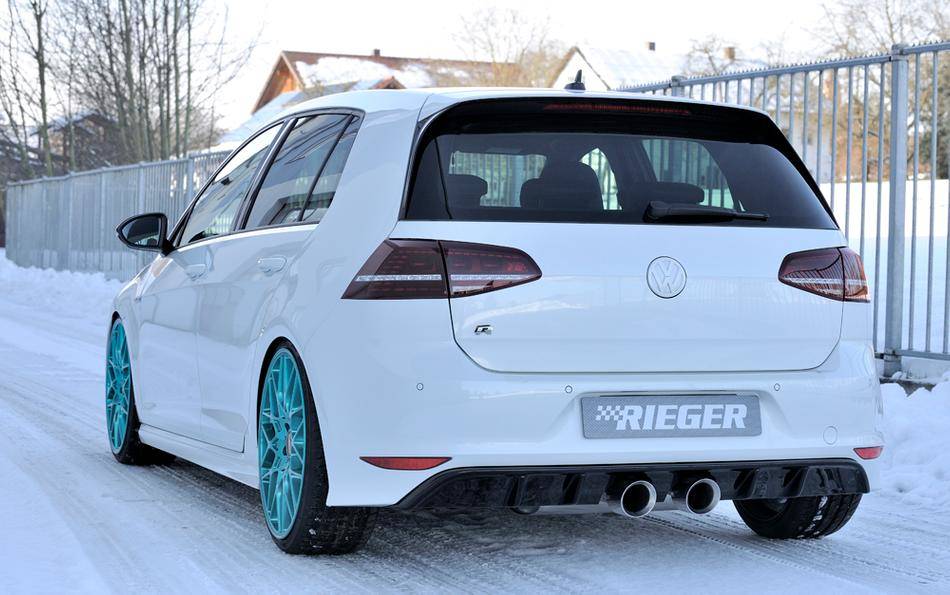 Diffusore post Golf 7 R nero lucido  per marm.centrali 2x100 R32 loo