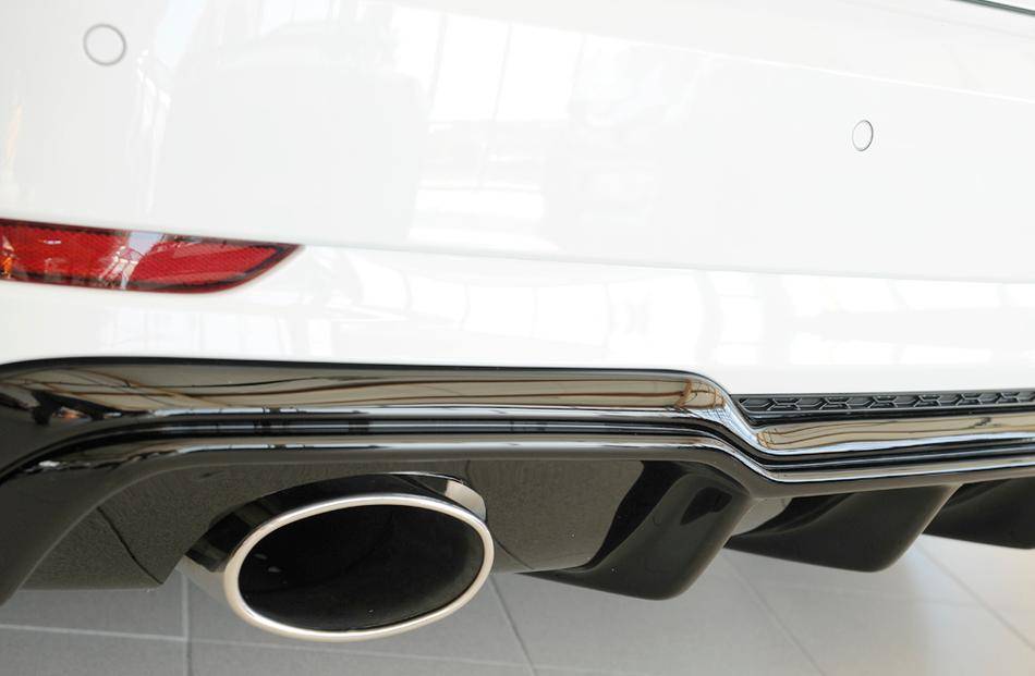 Diffusore Rieger A3 8V dal'16 nero luc. term Sx/Dx 152x95solo S-line