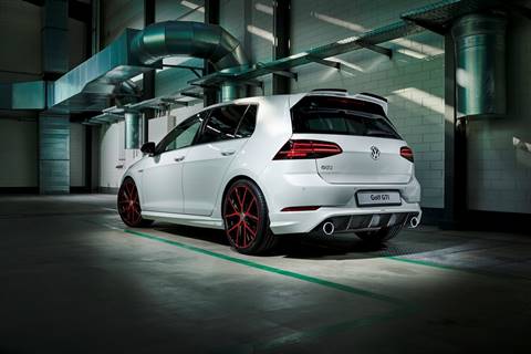Sottoparaurti post Golf 7,5 GTI/GTD Oettinger per terminali original