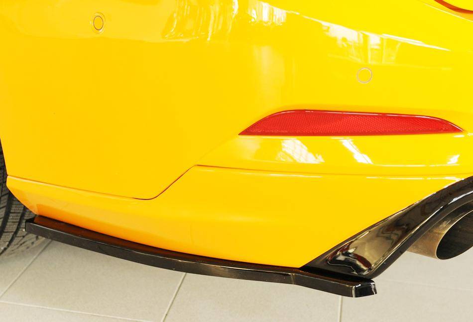 Angolare post Sx Focus MK4 ST Turnier per diffusori Rieger ABS