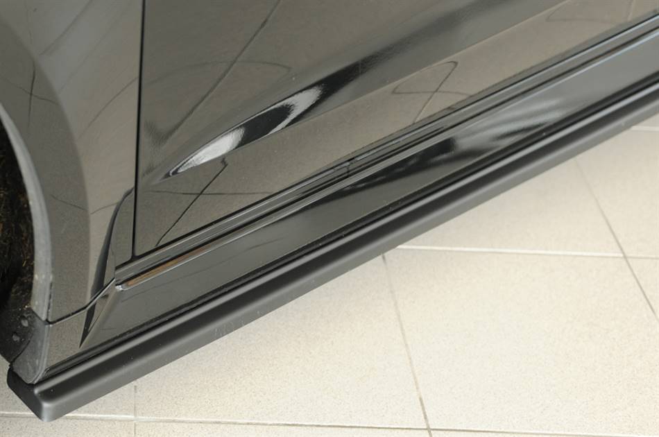 Lama sottoporta SX Rieger RS3 8V Sportback incl.Facelift ABS grezzo