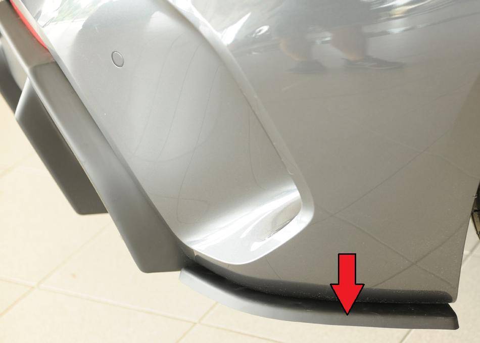 Aletta destra post serie 1 F40/F1H per sottoparaurti orig M-Sport