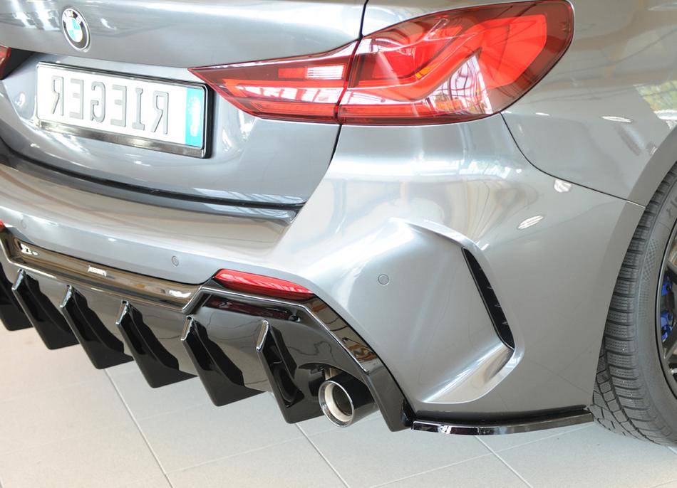 Aletta destra post serie 1 F40/F1H per sottoparaurti orig M-Sport