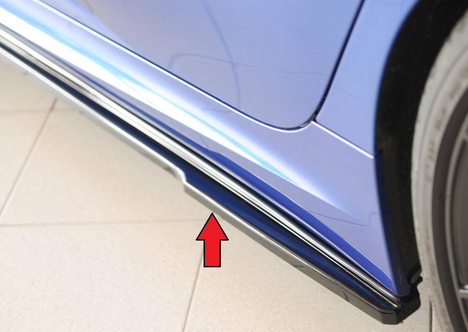 Lama sottoporta SX BMW G20/21 con allestimento M-Technik nero lucido