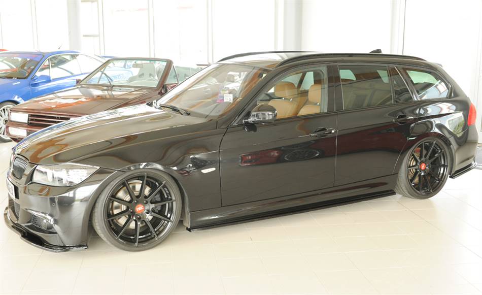 Lama laterale SX Rieger per sottoporta orig. E90/91 M-Style nero luc