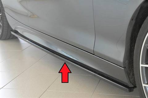 Rieger appendice destro per sottoporta orig. F20 M-Style nero lucido