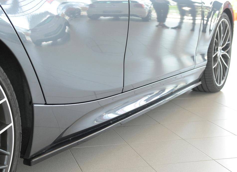 Rieger appendice destro per sottoporta orig. F20 M-Style nero lucido