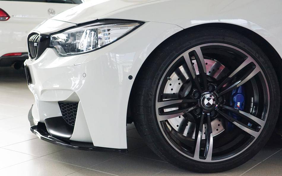 Lama ant Rieger BMW M4/M3 F80/82/83 nero luc.per orig senza perform.