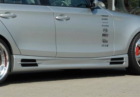 SOTTOPORTA DX BMW SERIE1 E87 C/CONDOTTO E 2PRESE ARIA